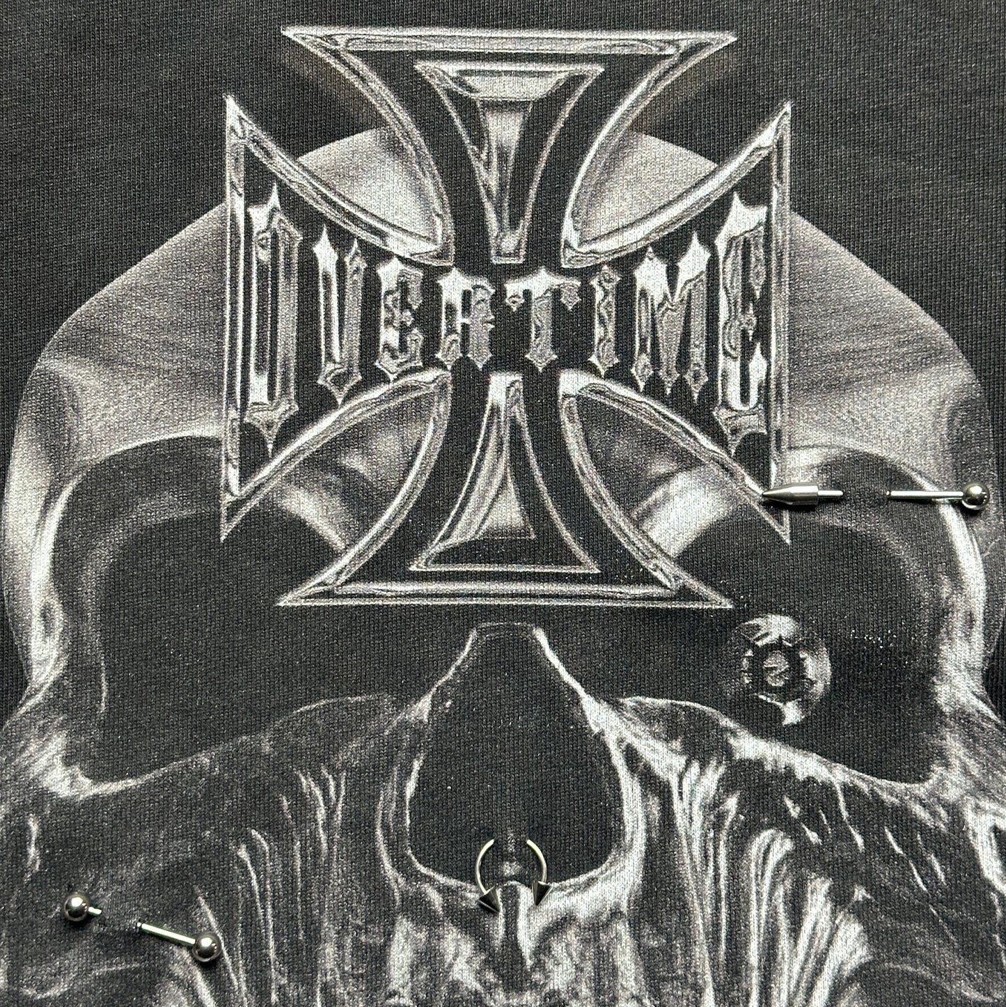 PIERCED T-SHIRT