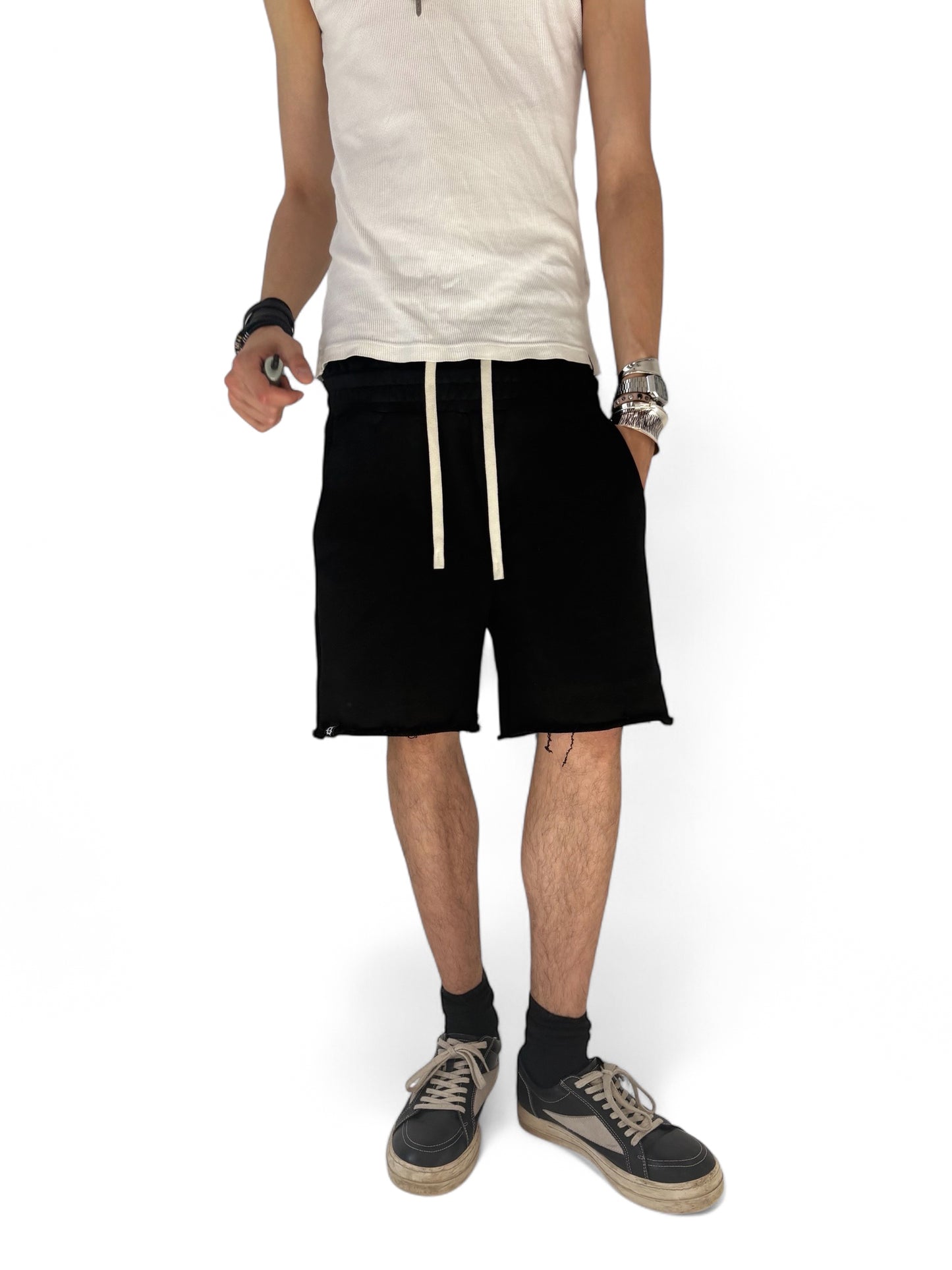 DOUBLE-WAISTED SHORTS BLACK