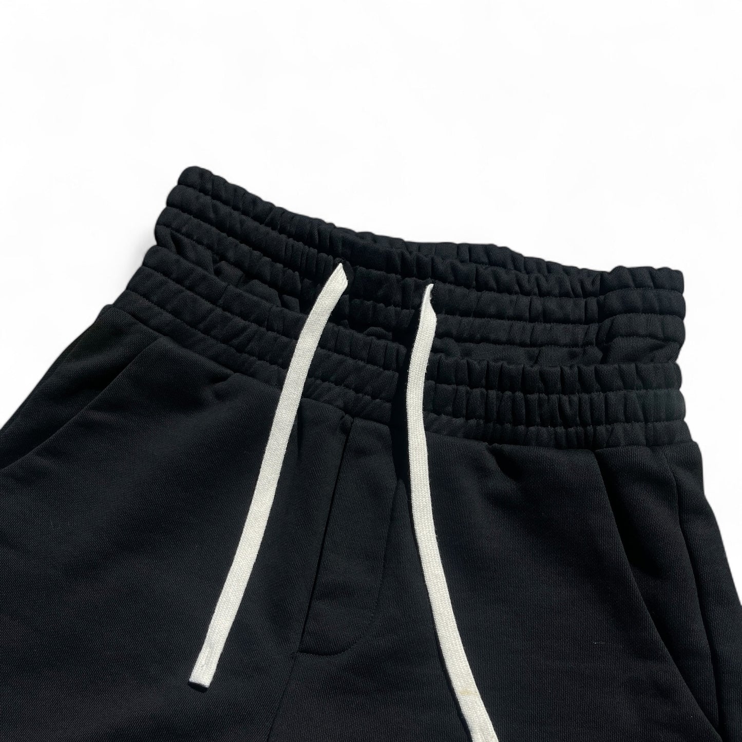 DOUBLE-WAISTED SHORTS BLACK